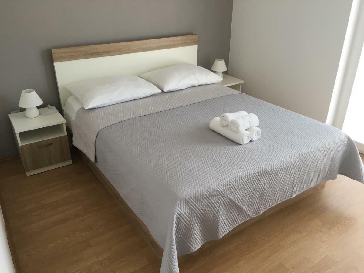 Granzola Apartment